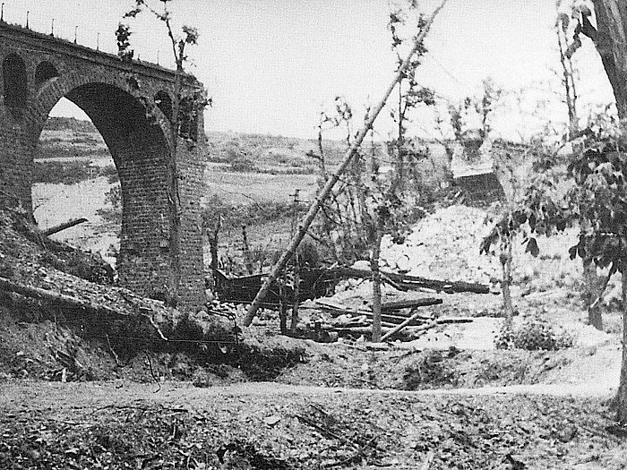 Viadukt nach der Zerstörung 1945