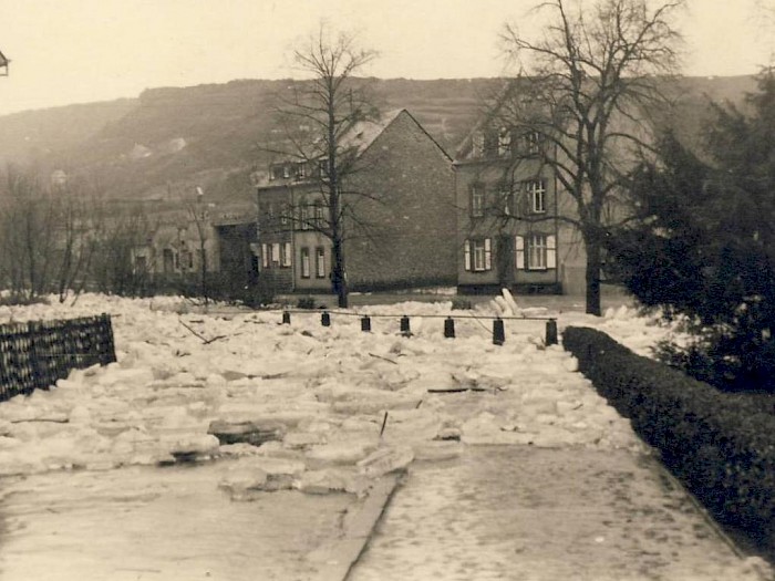 Eisgang Uferstraße 1956